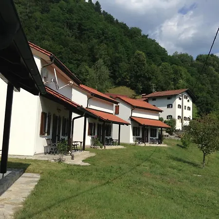 Noblesa Apartmaji *
