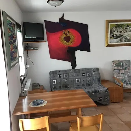 בית נופש Noblesa Apartmaji